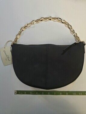 Univeral Thread Womens Black Shoulder Bag with A Beautiful Gold Chain Handle